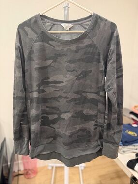 Danskin Gray Camouflage Crewneck Sweatshirt